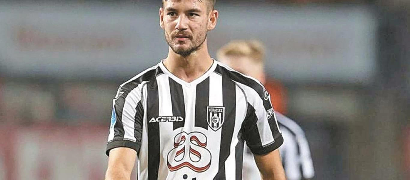 Κλήθηκε στην Εθνική Γερμανίας ο Ορέστης Κιουμουρτζόγλου - Σε «μπελάδες» ο Τζον Φαν'τ Σιπ (φωτο)